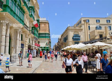 best gift shops in valletta.